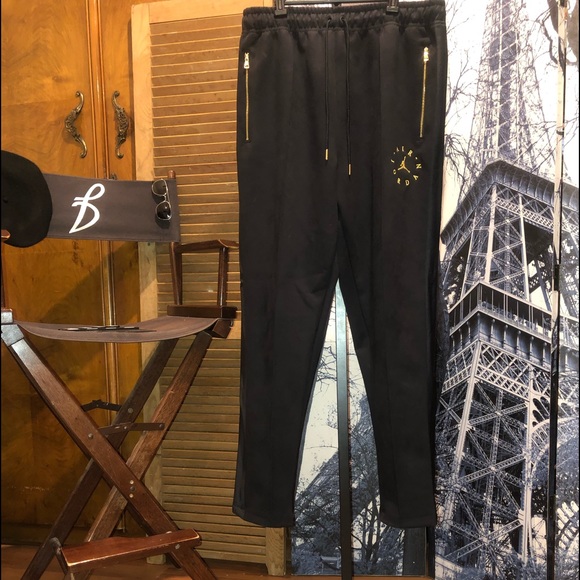Air Jordan Trophy Room Tuxedo Joggers - Picture 1 of 11